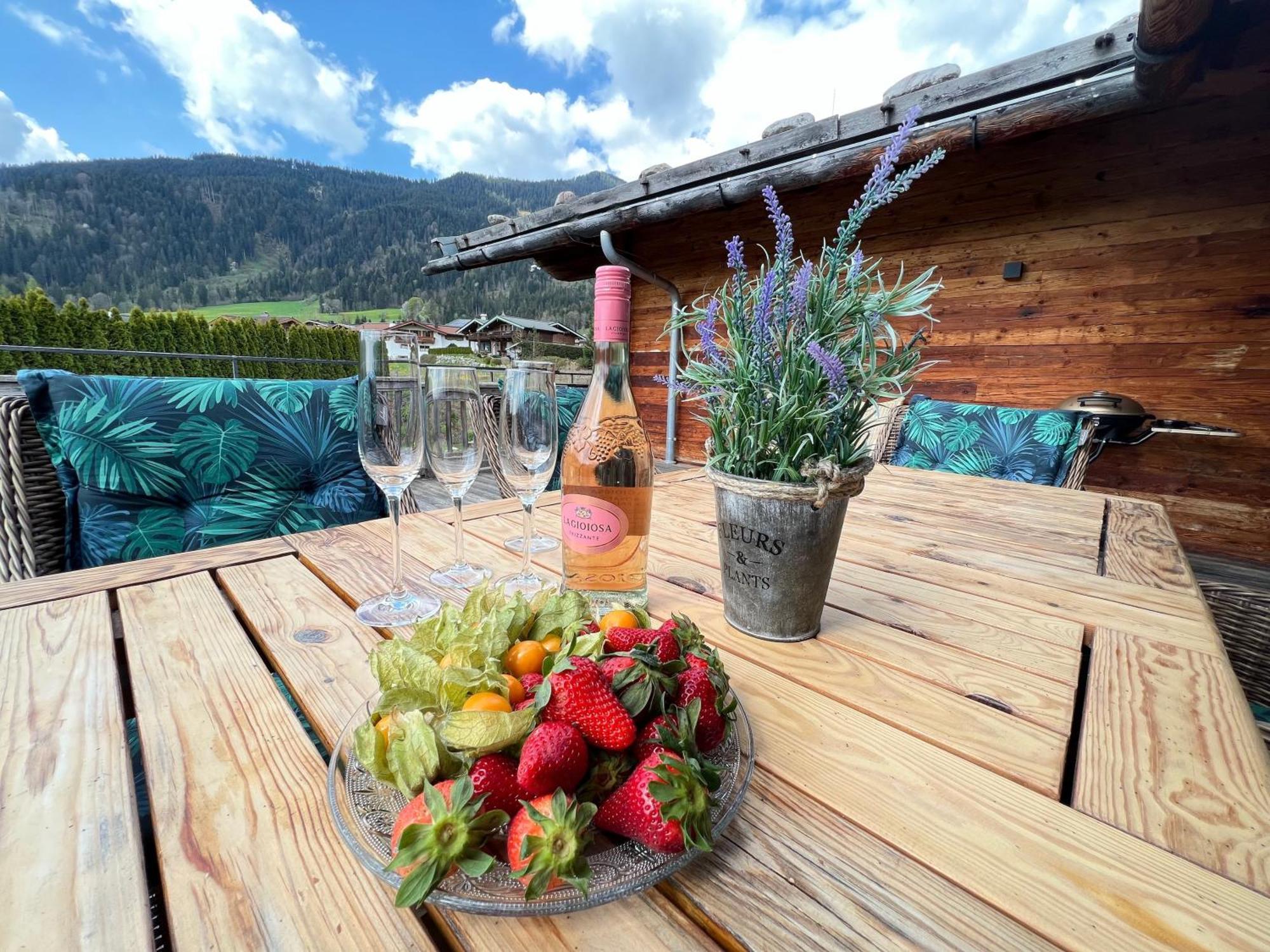 Hideaway Design Chalet By Belle Stay Kitzbühel Eksteriør billede